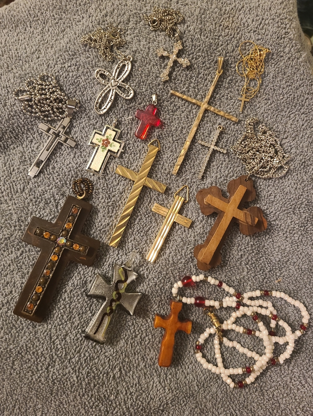 💜 SOLD!!! Assorted Cross Pendant Necklace Lot